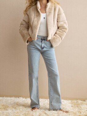 Apricot & Tan Casual Women's Faux Fur Short Jacket